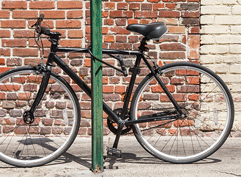 Lissone | bicicletta legata palo